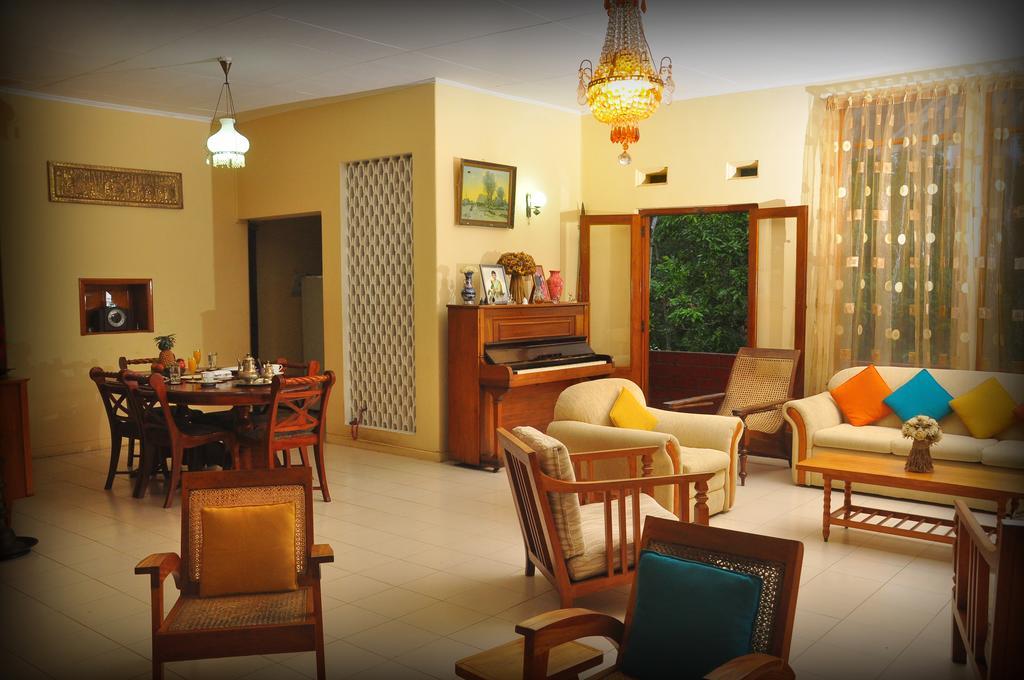 Knight'S Heaven Apartment Kandy Luaran gambar