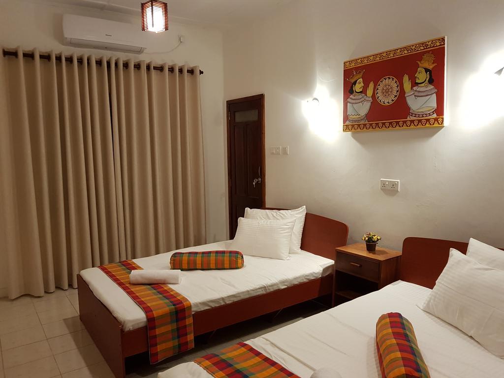 Knight'S Heaven Apartment Kandy Luaran gambar